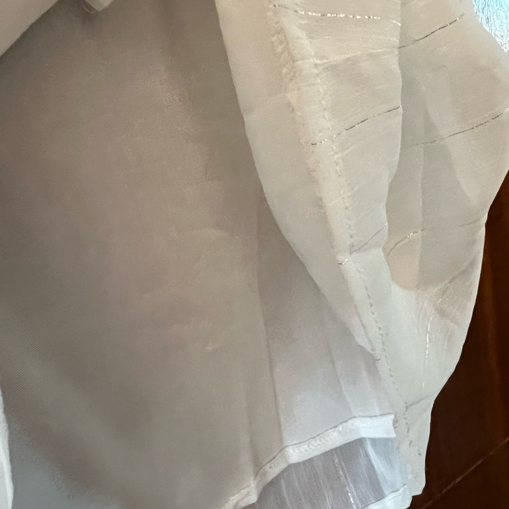 NWT womans beautiful white top - Picture 5 of 12